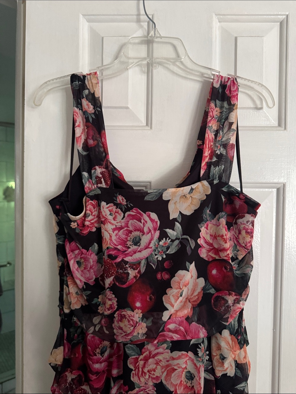 Express Black Floral Ruched Midi Dress - Picture 6 of 7